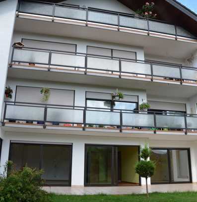 Moderne Wohnung mit großem Balkon und herrlichem Bergblick