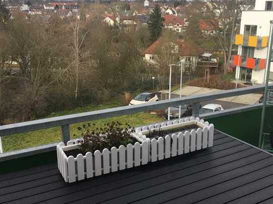 Helle 2-Zimmer-Wohnung mit Balkon