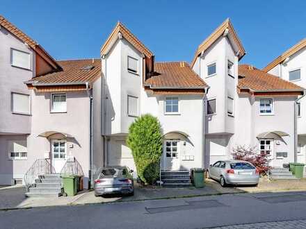 PROVISIONSFREI: Gepflegtes 3-Familien-Reihenhaus in Wiesloch-Baiertal