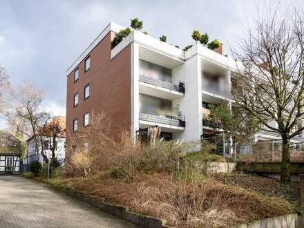 Schöne 3 Zimmer-Wohnung mit TG-Platz, Süd-Loggia in zentraler Wohnanlage, provisonsfrei!