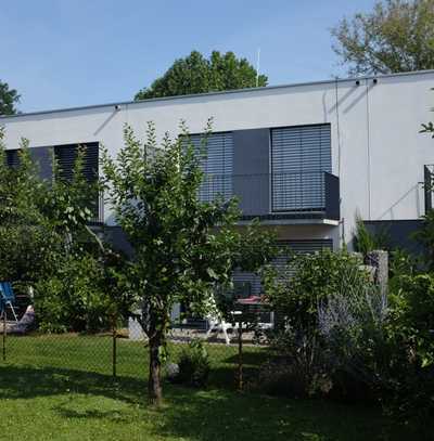 Modernes familienfreundliches Reihenhaus mit EBK, Terrasse und Grünfläche