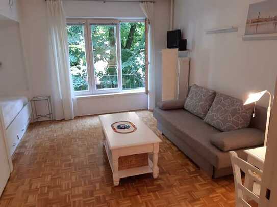 Möbliertes 1-Zimmer-Appartment im schönen Winterhude, Hamburg von privat