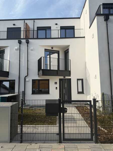 5-Zimmer Reihenhaus mit Stellplatz in München-Harthof