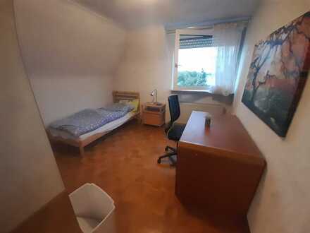 Tolle 1-2 Zimmer Wohnung mit Einbauküche