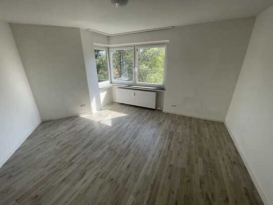 Tolle 4 Zimmer Wohnung mit Balkon