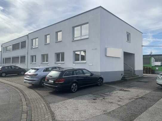 Gewerbeliegenschaft in Mülheim-Speldorf - Büro, Halle und Freifläche