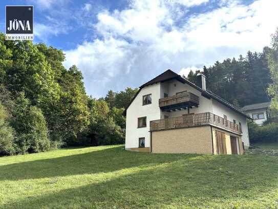 Geräumiges Einfamilienhaus mit großen Grundstück in idyllischer Lage nicht weit von Kronach