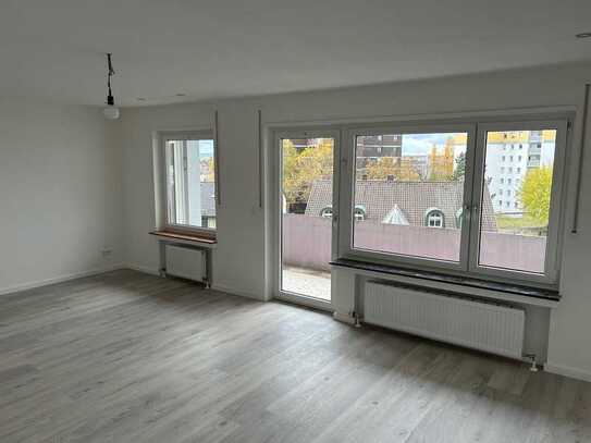 Erstbezug einer 4 Zimmer Wohnung nach Komplettrenovierung