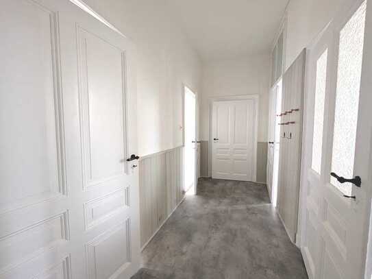 Renovierte 3-Raumwohnung mit historischem Flair