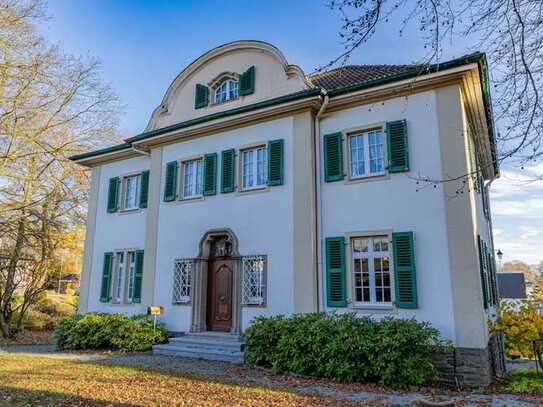 Herrschaftliche Landhaus - Villa mit großzügigem Baugrund in Wermelskirchen