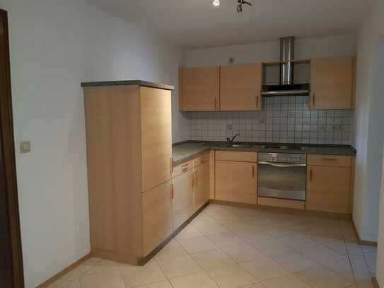 Helle 1-Zimmer, Küche, Bad, Wohnung für Singlehaushalt in ruhiger Gegend