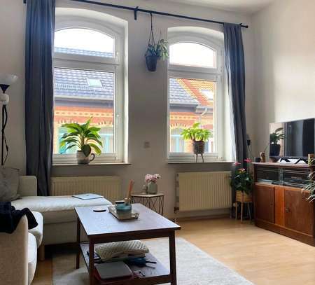 Schöne helle 2-Zimmer Wohnung mit Einbauküche in Erfurt