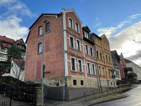 Modernes Zweifamilienhaus in zentraler Lage