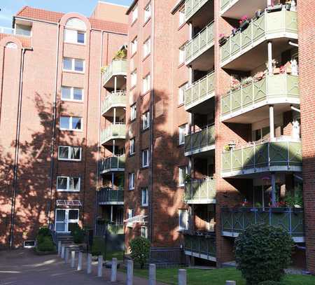 Renovierte 2-Zimmer-Wohnung mit Balkon u. Stellplatz in Buxtehude