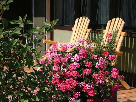 Zirbenholz-Chalet-Appartement mit kleinem Garten