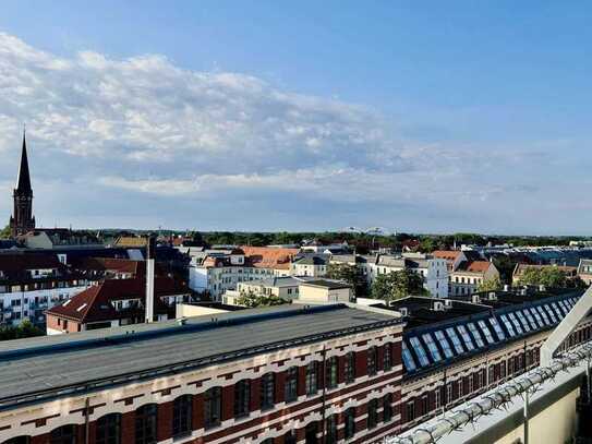 ++ Rarität über den Dächern von Leipzig: Neuwertiges Penthouse in den Buntgarnwerken ++