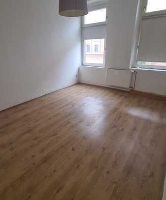 2 Zimmer in der 1. Etage *Bornstr.28*