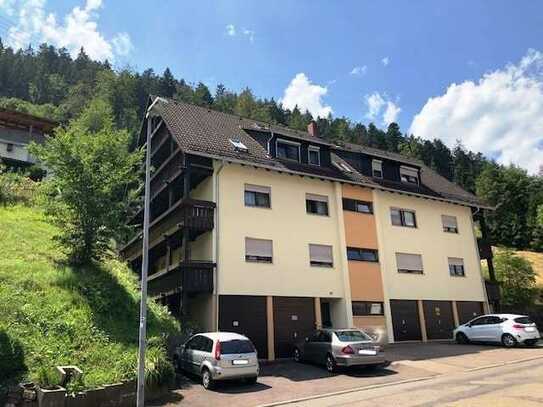 Bad Wildbad - schöner wohnen in attraktiver 3-Zimmer-Maisotte-ETW mit 2 Balkone u. Garage!