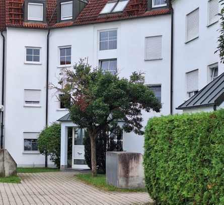 2,5-Zimmer-Wohnung mit Balkon und Außenstellplatz in Ichenhausen (provisions- und bezugsfrei)