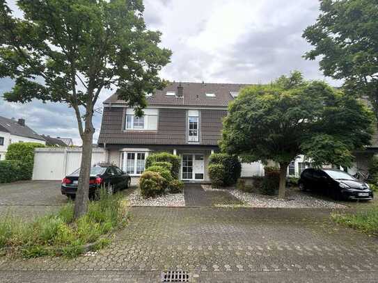 LEERWERDENDE modern ausgestattete Maisonettewohnung mit Terrasse, Garten und Stellplatz