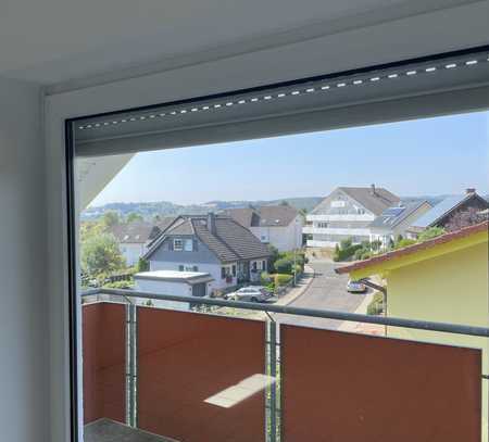 Ansprechende 2-Zimmer-DG-Wohnung mit Balkon in Idar-Oberstein