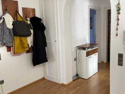 Ruhige, helle 3,5-Zimmer-Wohnung mit sonnigem Südbalkon in Baden-Baden Sandweier Garage