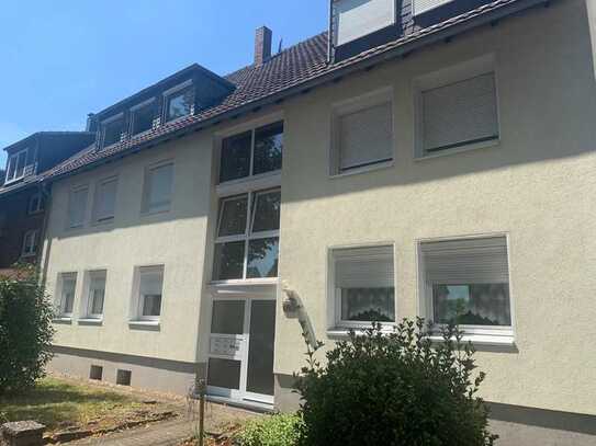 Helle und gemütliche 3,5 Zimmer Wohnung in OB-Schmachtendorf mit Balkon und Garage in top Lage.