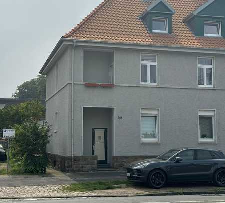 Erstbezug nach Sanierung: Moderne 3-Raum-DG-Wohnung mit gehobener Innenausstattung in bester Lage