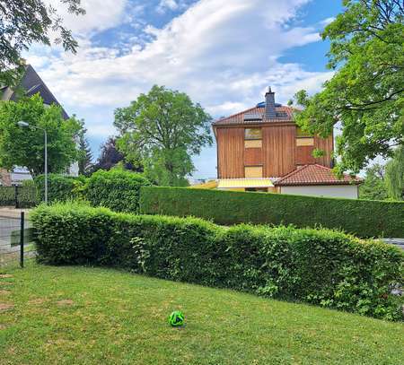 Vollständig renovierte 3-Zimmer-Wohnung mit Balkon und EBK in 65187, Wiesbaden