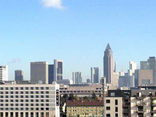 Penthouse am Rebstockpark mit Skylineblick und Aufzug direkt in die Wohnung