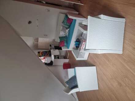 WG Zimmer ca. 40qm in moderner heller Wohnung