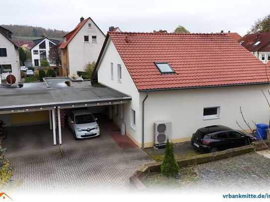 Modernes Ein- bis Zweifamilienhaus in zentraler Lage von Rosdorf