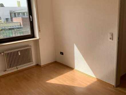Sonnige 3-Zimmer-Wohnung mit EBK in Gersthofen