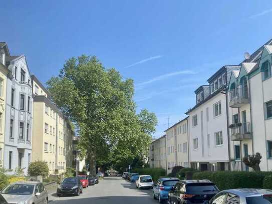 Mülheim an der Ruhr Mitte Sehr schöne Helle 2 Zi. K,D,B, Großer Balkon S/W Ruhige Schöne Wohnlage