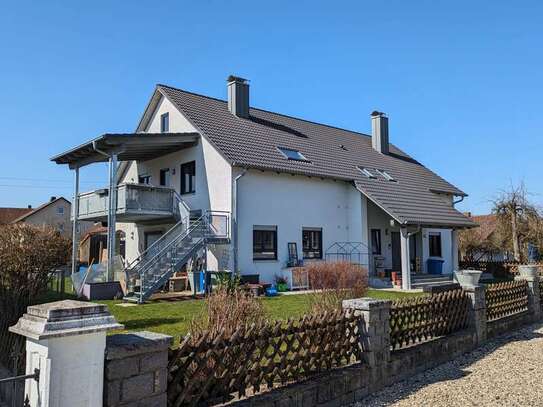 Freundliche 4-Zimmer-Wohnung mit Balkon bei Riedenburg