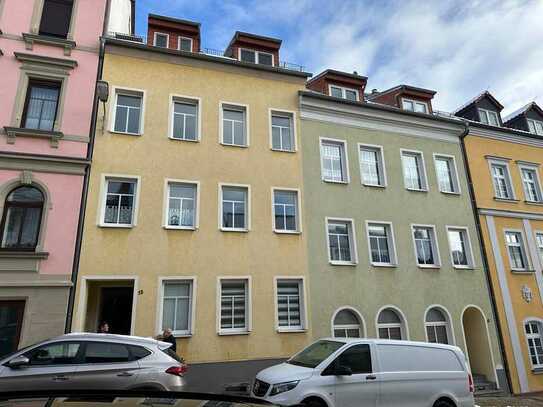 ruhige 2 Raum Wohnung mit Einbauküche und Balkon