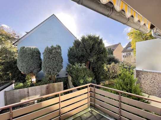 Lichtdurchflutete Wohnung mit Balkon in ruhiger Lage