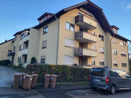 Barrierefreie 3-Zimmer-Wohnung nähe Hallenbad und Zentrum