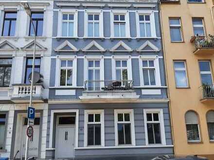 Wunderschöne 2 Zimmer Wohnung in einem liebevoll sanierten Mehrfamilienhaus!