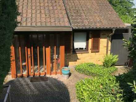 Einfamilienhaus mit großem Garten am Hang mit schönem Blick über Groß-Umstadt und auf den Otzberg