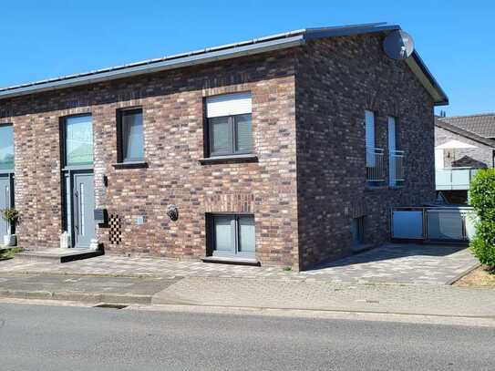 Moderne Doppelhaushälfte in Sevelen-Oermten