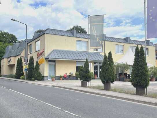 Neuwertiges Hotel mit Eventlocation in Schlosslage – voll ausgestattet & betriebsbereit!!!
