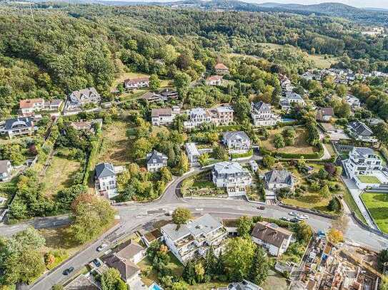 Traumvilla am Godelsberg mit Blick über Aschaffenburg und zusätzlichem Bauplatz