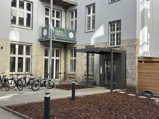 Loft mit Altbaucharm, saniert, barrierefreier Aufzug, (Praxis/Büro) ruhige Lage, Pantry, 2 Balkone