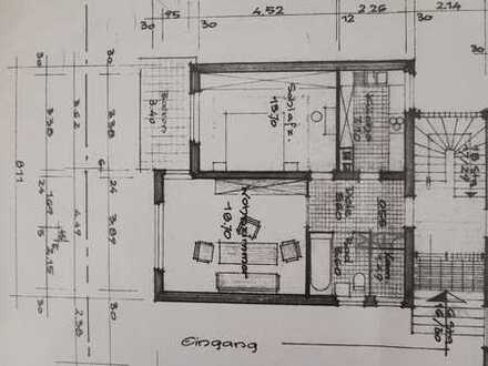 Geschmackvolle Wohnung mit zwei Zimmern sowie Balkon und Einbauküche in Berlin