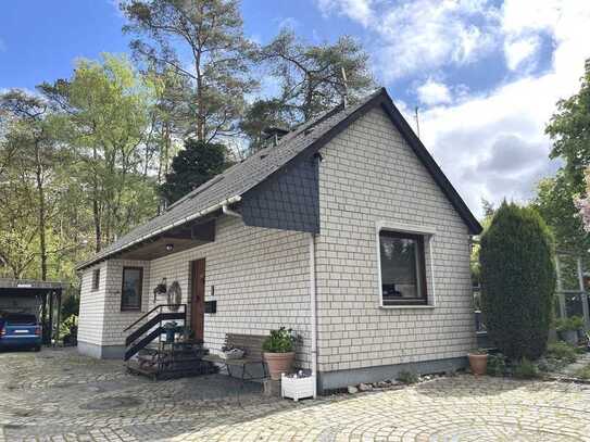 PURNHAGEN-IMMOBILIEN - Farge - Freist. 1-Fam.-Haus mit großem Grundstück in ruhiger Lage