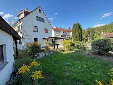 Entzückendes Haus in der Ortsmitte von Blaustein-Herrlingen möchte liebevoll modernisiert werden