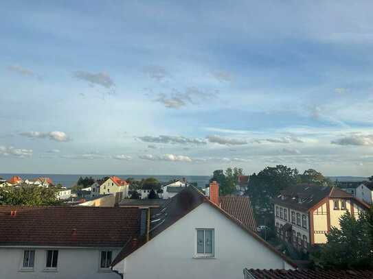 Meerblick! | Schöne 3 Zimmer-Dachgeschosswohnung mit Balkon in Sassnitz