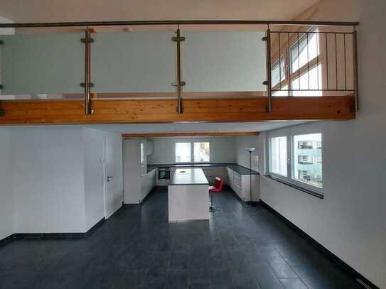 Schöne, offene Gallerie-Wohnung in March-Hugstetten