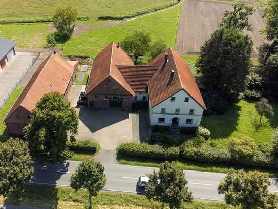 Raus auf´s Land und Ärmel hoch! Bezugsfreies Bauernhaus mit Stallung und Scheune in Halle - Hörste